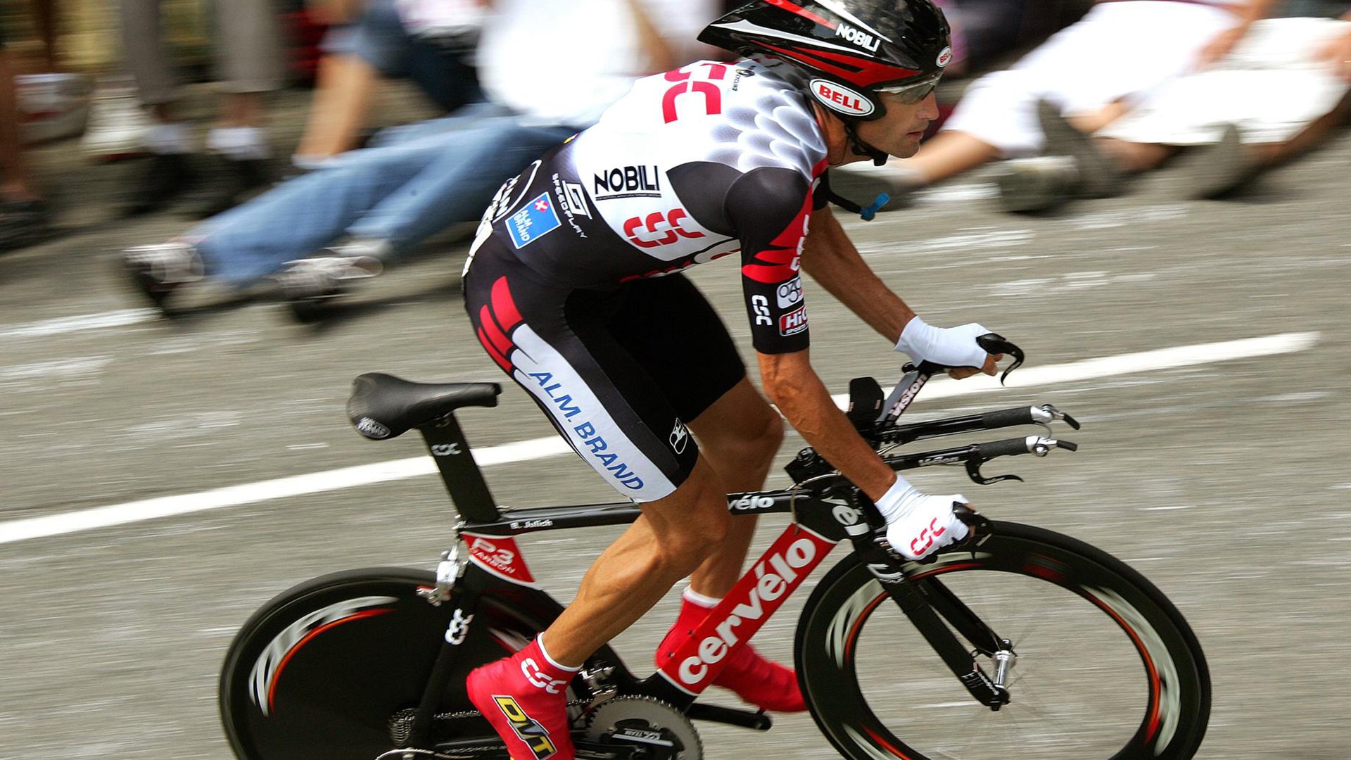 史上最“爆炸”的入球瞬间，点燃球迷激情，爆炸的篮球